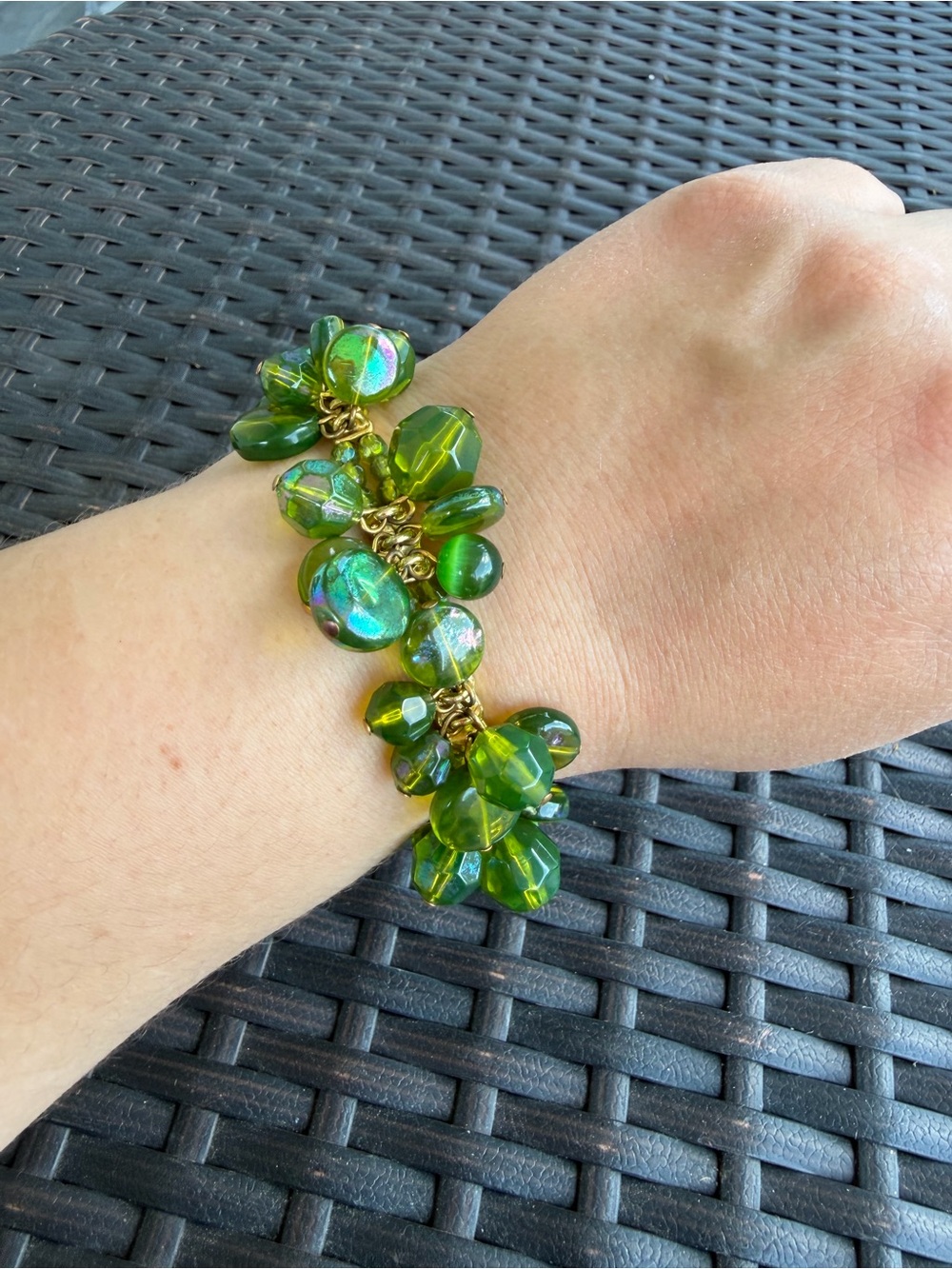 Green Bead Cluster Bracelet with Gold Accents